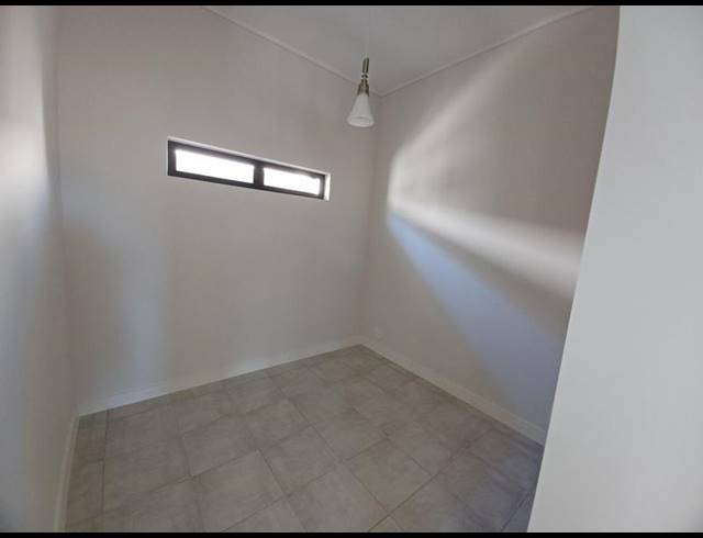 2 BEDROOM PROPERTY TO RENT IN GREENBAY ECO ESTATE